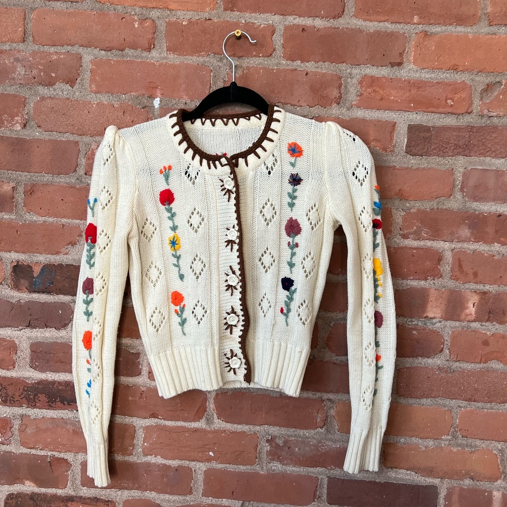 Floral Embroidered Cream Cardigan fit small